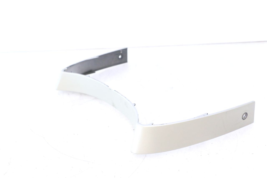 photo de TAPA REPOSAPIES CONEXION KAWASAKI ZZR 600 (1995 - 2004) - Detalles de los puntos de fijación