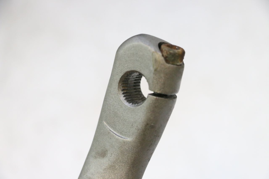 photo de PEDAL ARRANQUE KEEWAY F-ACT NAKED 50 (2009 - 2014) - Primer plano técnico