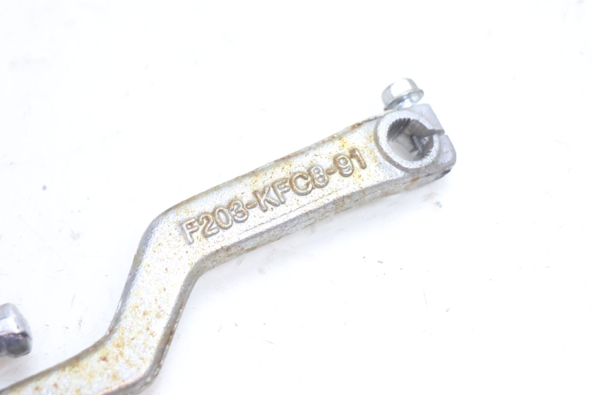 photo de PEDAL ARRANQUE KYMCO GRAND DINK 125 (2008 - 2014) - Primer plano técnico