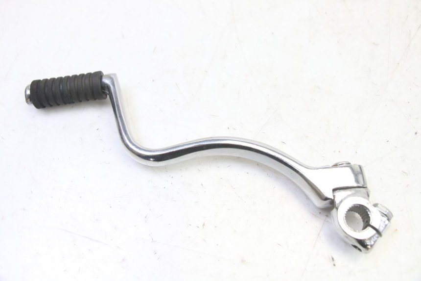 photo de PEDAL ARRANQUE KIDEN KD125-G 125 (2018 - 2022) - Primer plano técnico