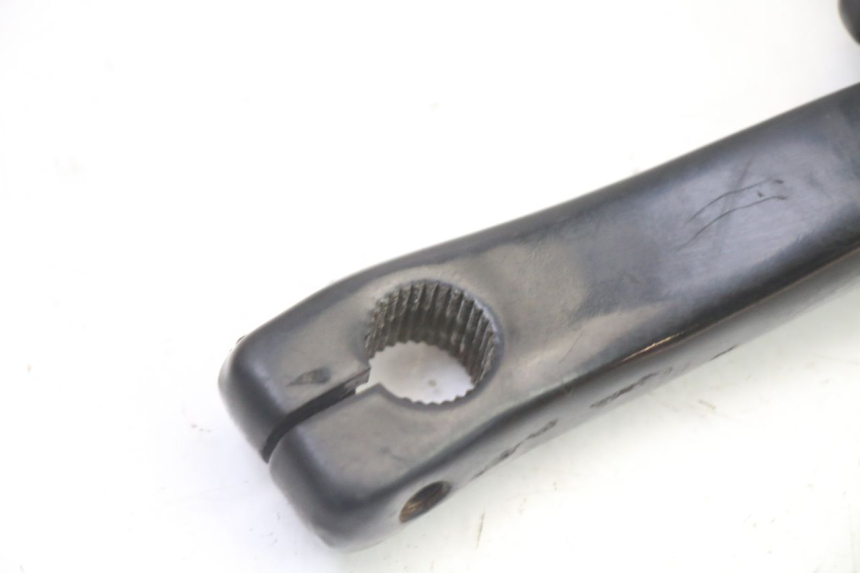 photo de PATADA PEUGEOT KISBEE 4T 50 (2018 - 2022) - Detalle de la pieza