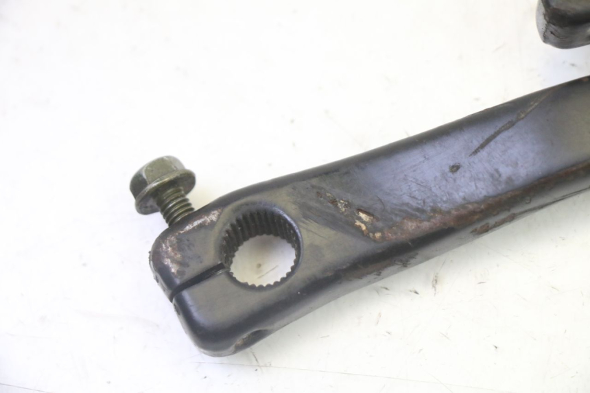 photo de PATADA PEUGEOT KISBEE 4T 50 (2018 - 2022) - Detalle de la pieza