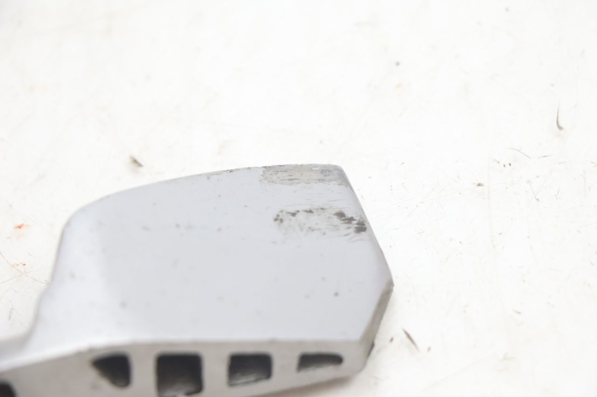 photo de PEDAL ARRANQUE RIDE SLASH 2T 50 (2012 - 2014) - Detalles de los puntos de fijación