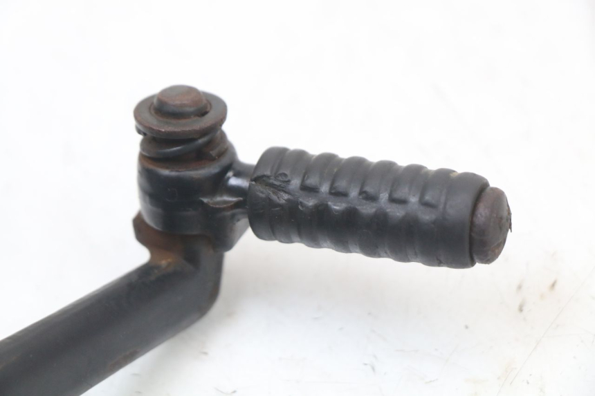 photo de PEDAL ARRANQUE PIAGGIO TYPHOON 50 (2000 - 2009) - Detalles de los puntos de fijación