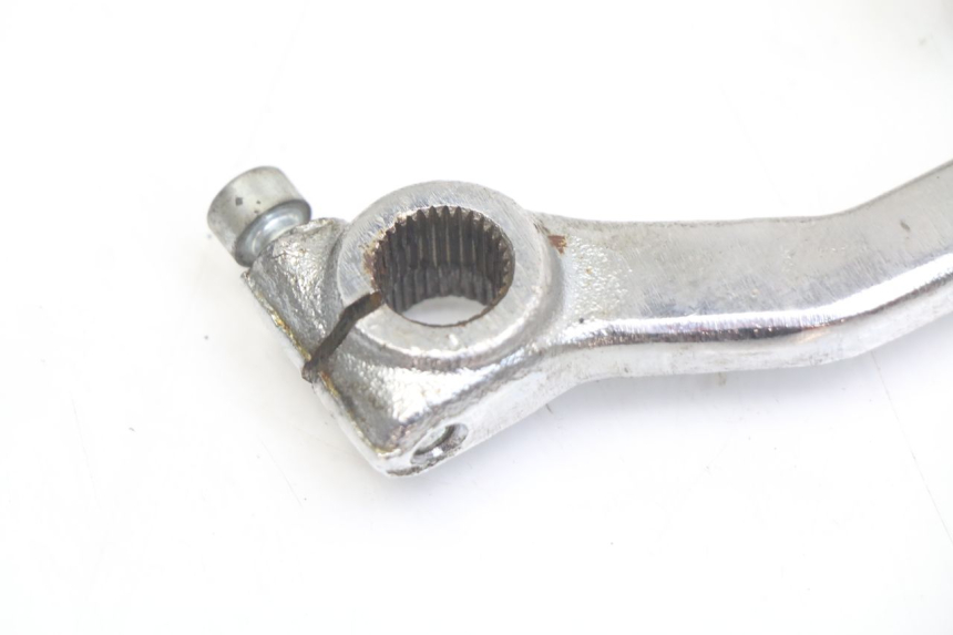 photo de PEDAL ARRANQUE PEUGEOT VIVACITY 125 (2010 - 2017) - Primer plano técnico