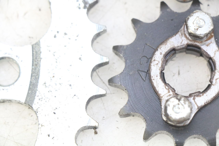 photo de KIT DE CADENA HONDA CM 125 (1983 - 2003) - Zoom estado de uso