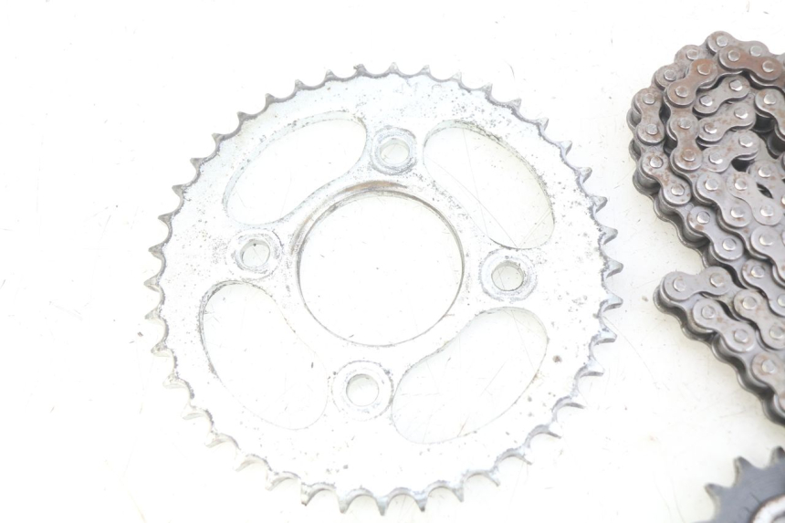 photo de KIT DE CADENA HONDA CM 125 (1983 - 2003) - Primer plano técnico