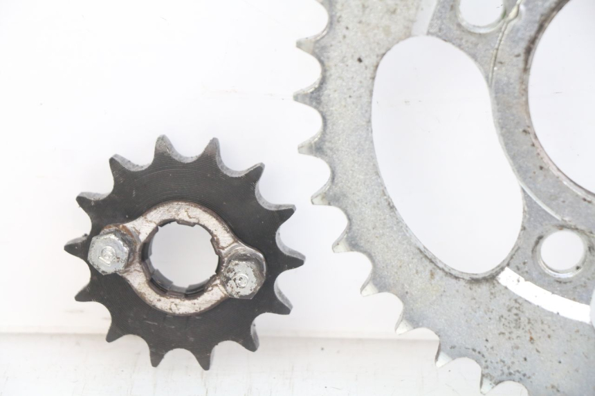 photo de KIT DE CADENA HONDA CM 125 (1983 - 2003) - Estado de la superficie y material