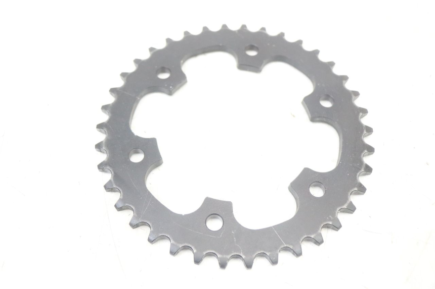 photo de KIT TRANSMISI ROYAL ENFIELD CONTINENTAL GT 650 (2019 - 2024) - Primer plano técnico