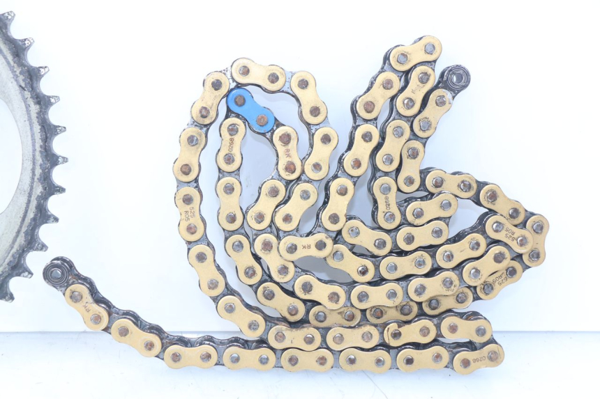 photo de KIT TRANSMISI SUZUKI GSX-R GSXR 750 (2011 - 2016) - Detalles de los puntos de fijación