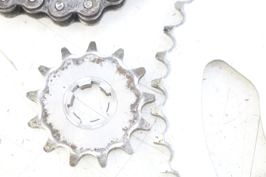 photo de KIT DE CADENA KAWASAKI KX L 85 (2022 - 2024) - Primer plano técnico