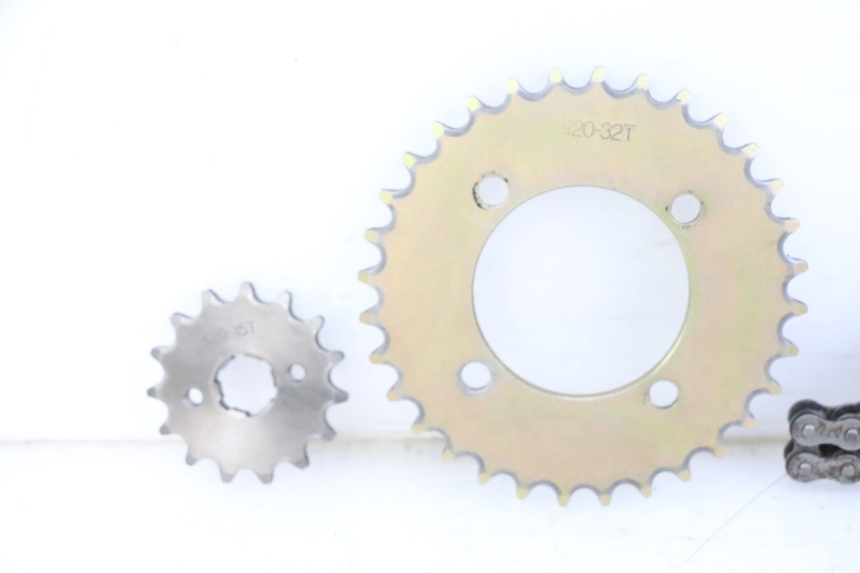 photo de KIT DE CADENA YAMAHA PW 80 (1983 - 2014) - Primer plano técnico