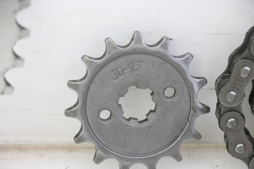 photo de KIT TRANSMISI APOLLO RFZ 125 - Detalles de los puntos de fijación