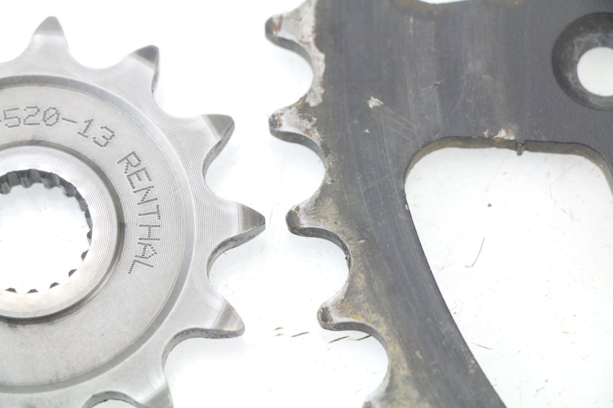 photo de KIT TRANSMISI SUZUKI RM-Z RMZ 250 (2010 - 2016) - Primer plano técnico