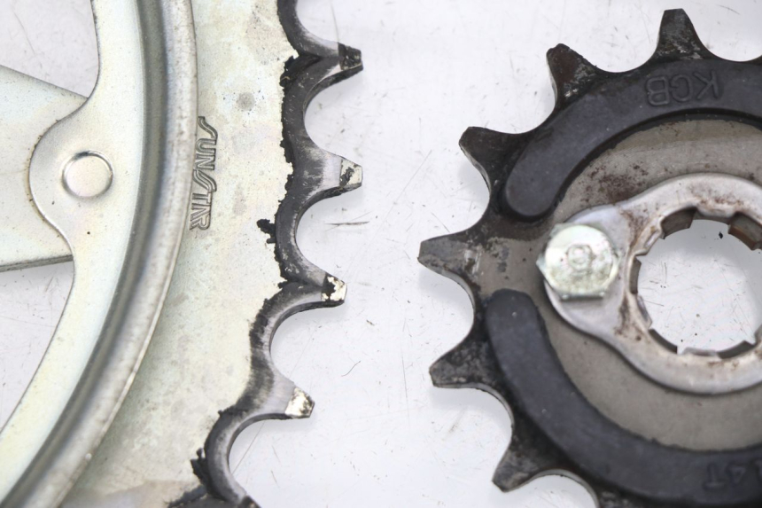 photo de KIT TRANSMISI HONDA XLV VARADERO 125 (2000 - 2006) - Primer plano técnico