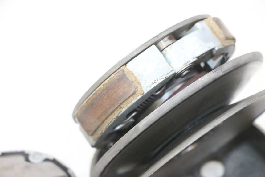 photo de KIT EMBRAGUE VARIADOR KYMCO AGILITY 4T 50 (2005 - 2018) - Otra perspectiva