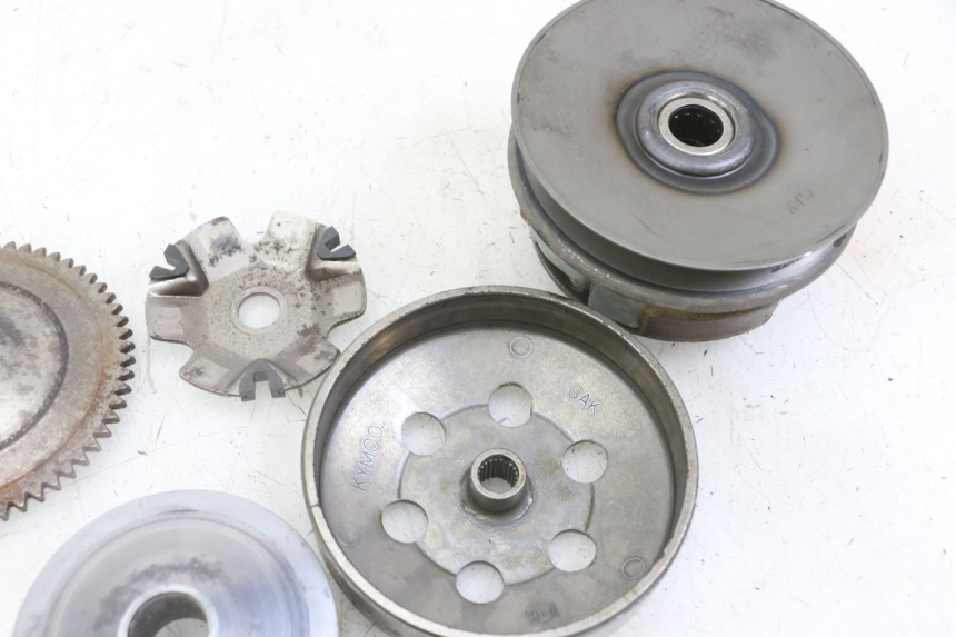 photo de KIT EMBRAGUE VARIADOR KYMCO AGILITY 4T 50 (2005 - 2018) - Vista general del producto