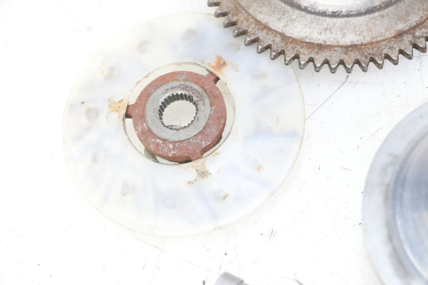 photo de KIT EMBRAGUE VARIADOR KYMCO AGILITY 4T 50 (2005 - 2018) - Estado de la superficie y material