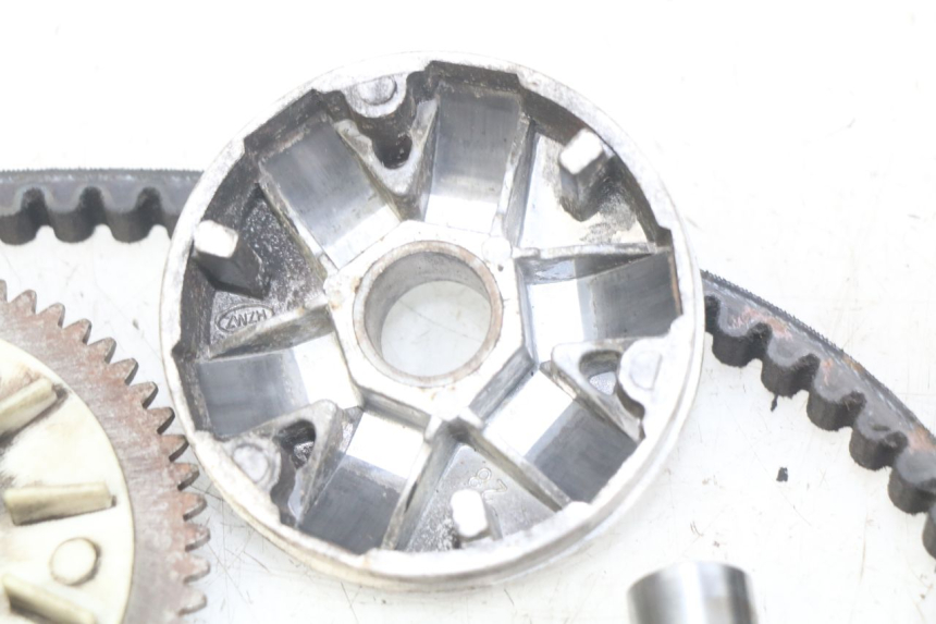 photo de KIT EMBRAGUE VARIADOR KREIDLER FLORY CLASSIC 4T 50 (2013 - 2023) - Zoom sobre los componentes