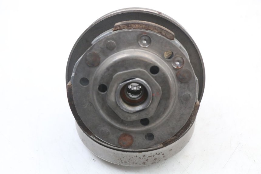 photo de KIT VARIADOR EMBRAGUE BAOTIAN TRAVEL SPIRIT 50 (2010 - 2012) - Detalles de los puntos de fijación