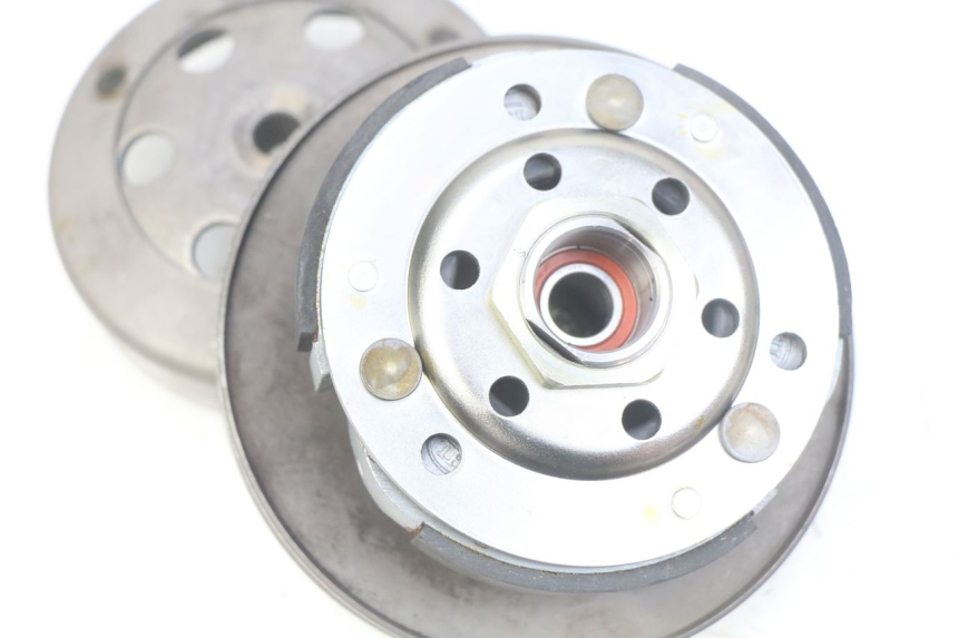 photo de KIT EMBRAGUE VARIADOR PIAGGIO VESPA LX 2T 50 (2005 - 2013) - Otra vista del artículo