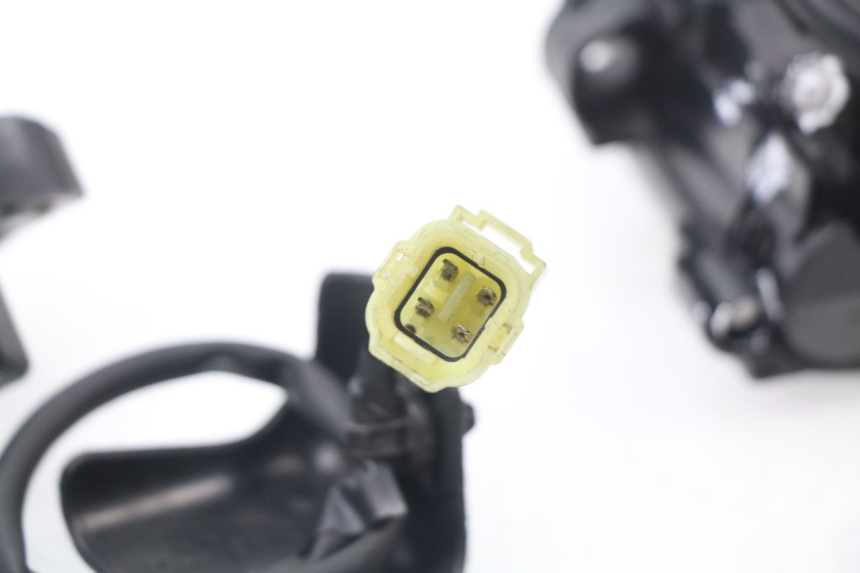 photo de KIT DE LLAVES CDI HONDA CBR RR FIREBLADE 1000 (2006 - 2007) - Detalles de los puntos de fijación