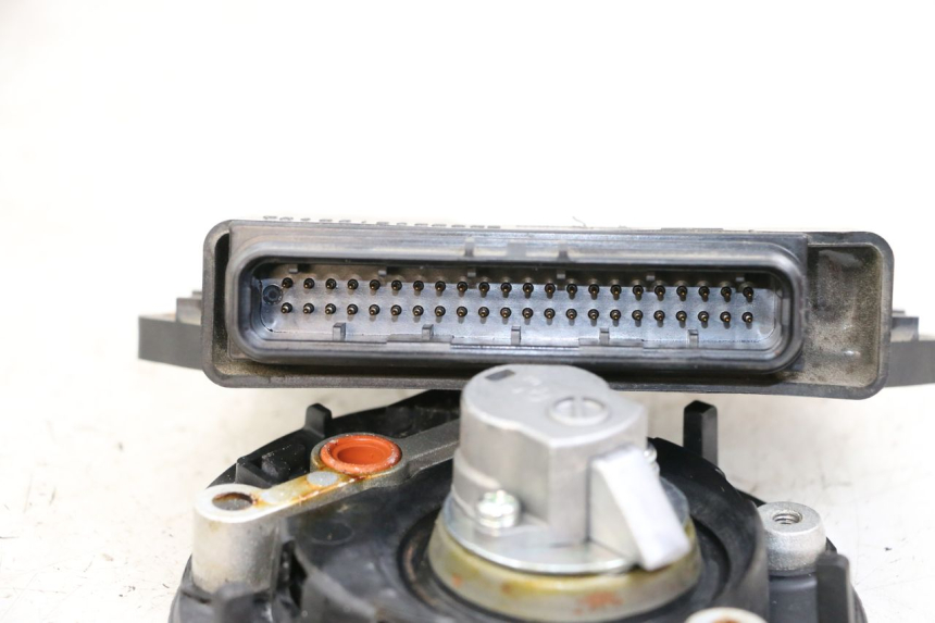 photo de KIT DE CERRADURA LLAVE CDI NEIMAN YAMAHA FJR ABS 1300 (2006 - 2012) - Otra perspectiva