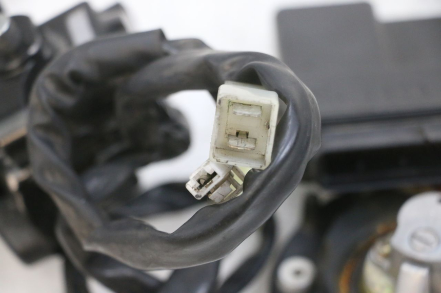 photo de KIT DE CERRADURA LLAVE CDI NEIMAN YAMAHA FJR ABS 1300 (2006 - 2012) - Detalle de la pieza