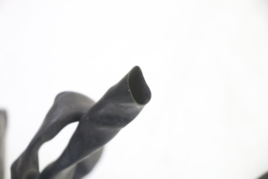 photo de KIT DE CERRADURA LLAVE CDI NEIMAN YAMAHA FJR ABS 1300 (2006 - 2012) - Detalles de los puntos de fijación