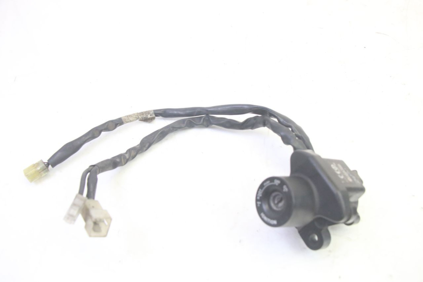 photo de KIT DE CERRADURA LLAVE CDI NEIMAN YAMAHA FJR ABS 1300 (2006 - 2012) - Zoom estado de uso