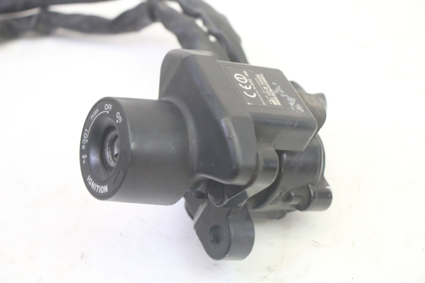 photo de KIT DE CERRADURA LLAVE CDI NEIMAN YAMAHA FJR ABS 1300 (2006 - 2012) - Otra perspectiva