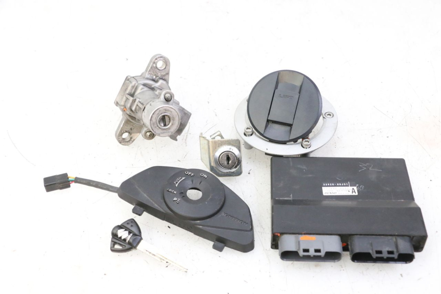 photo de KIT DE LLAVES CDI SUZUKI GSR 750 (2011 - 2017) - Vista principal