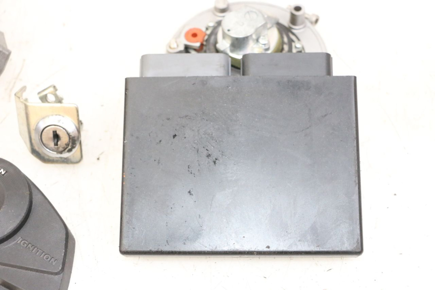 photo de KIT DE LLAVES CDI SUZUKI GSR 750 (2011 - 2017) - Características distintivas