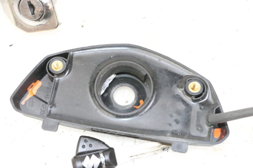 photo de KIT DE LLAVES CDI SUZUKI GSR 750 (2011 - 2017) - Estado de la superficie y material