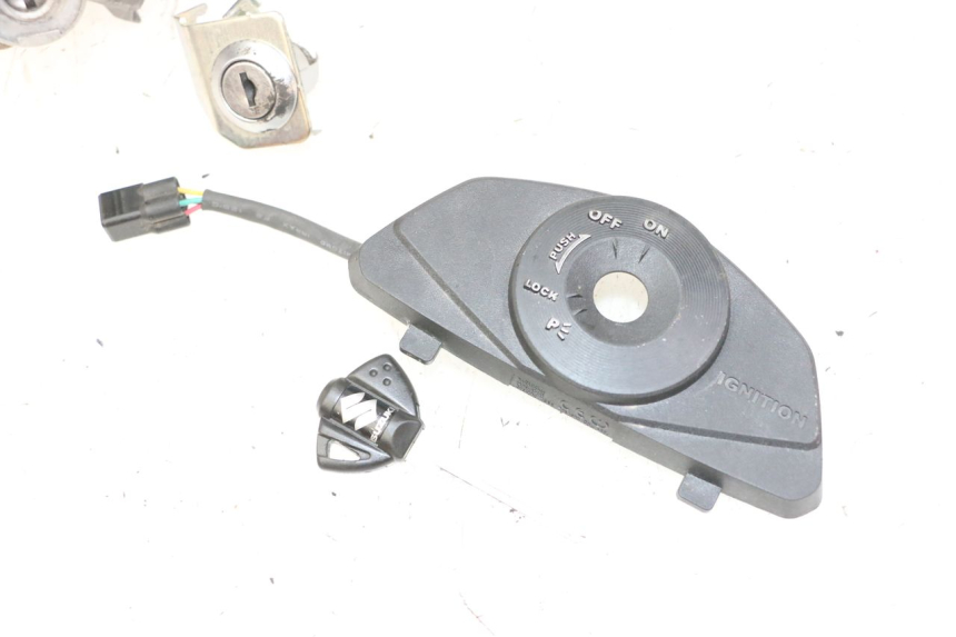 photo de KIT DE LLAVES CDI SUZUKI GSR 750 (2011 - 2017) - Marcados y referencias originales
