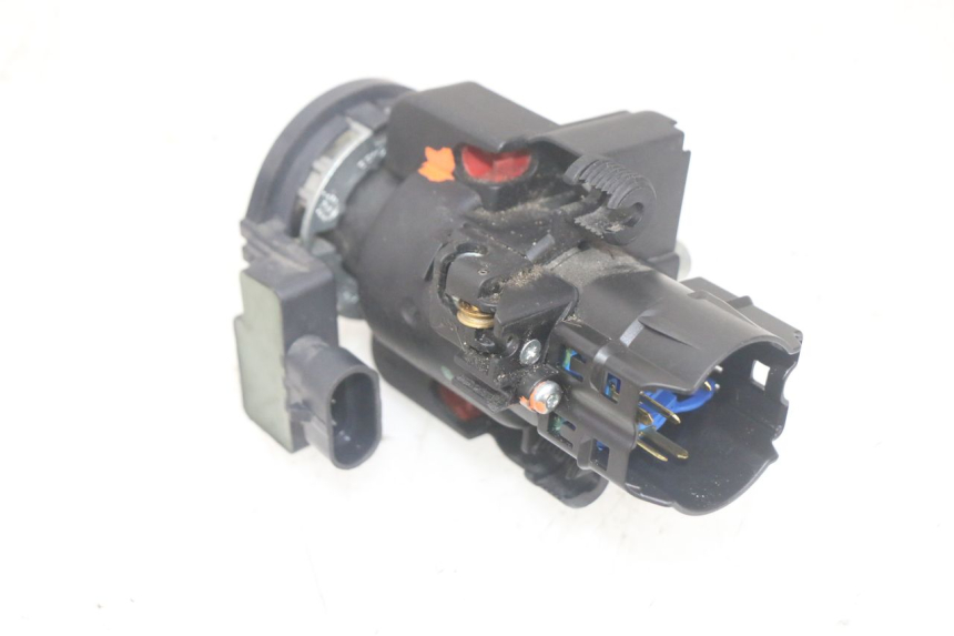 photo de KIT DE LLAVES CDI PIAGGIO MP3 HPE 300 (2019 - 2026) - Características distintivas
