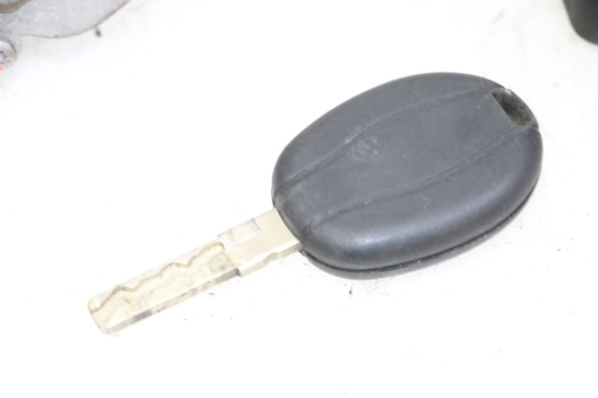 photo de KIT DE LLAVES CDI PIAGGIO MP3 500 (2014 - 2017) - Inspección visual detallada