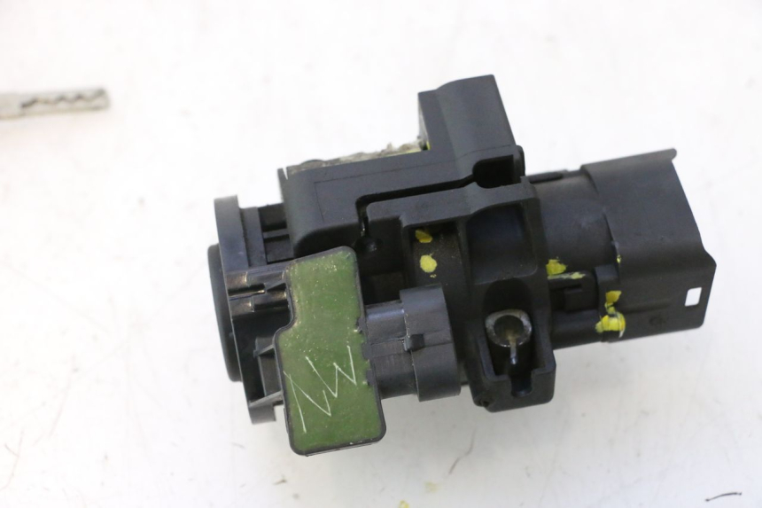 photo de KIT DE LLAVES CDI PIAGGIO MP3 500 (2016 - 2018) - Enfoque en la estructura