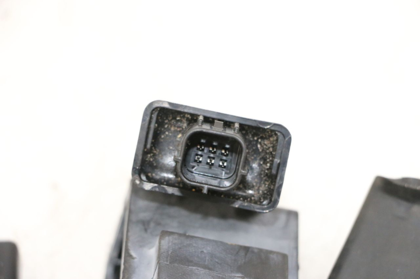 photo de KIT DE LLAVES CDI YAMAHA NEO'S CORE 1 (2022 - 2026) - Zoom sobre los componentes