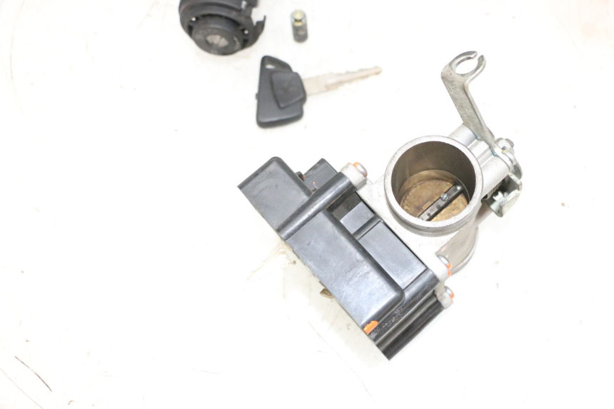 photo de KIT DE LLAVES CDI PEUGEOT SATELIS 125 (2013 - 2018) - Otra perspectiva