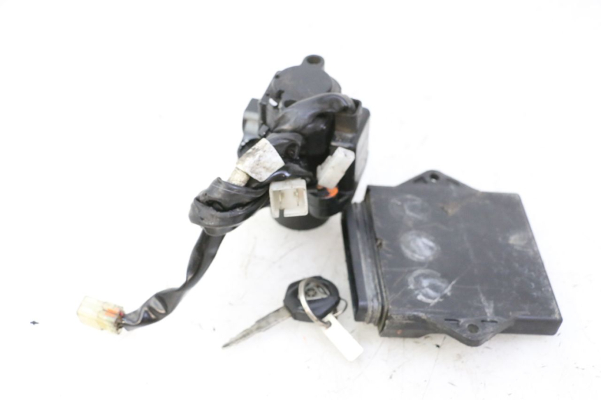 photo de KIT DE LLAVES CDI YAMAHA TDM ABS 900 (2002 - 2014) - Detalles de los puntos de fijación