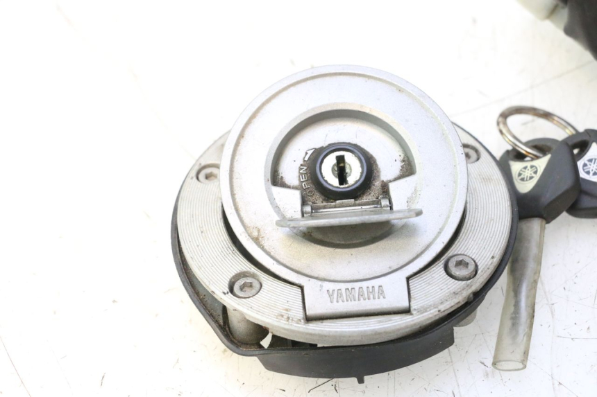 photo de KIT DE LLAVES CDI YAMAHA TDM ABS 900 (2002 - 2014) - Primer plano de alta resolución