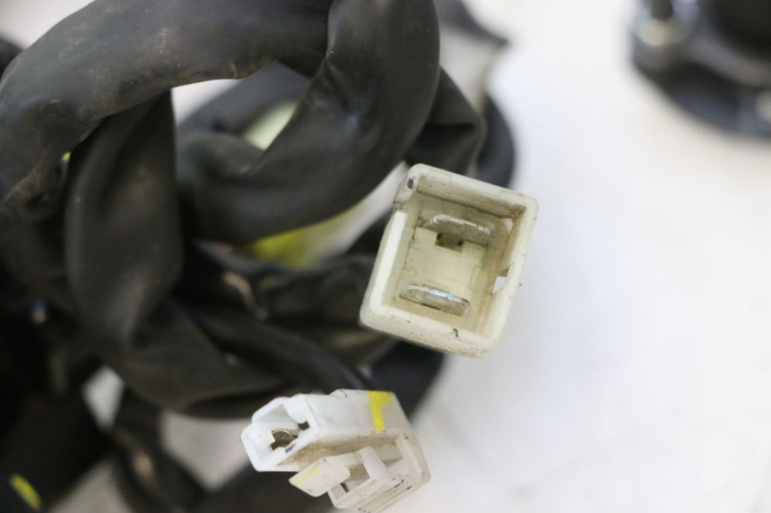 photo de KIT DE LLAVES CDI YAMAHA TDM ABS 900 (2002 - 2014) - Detalles de los puntos de fijación