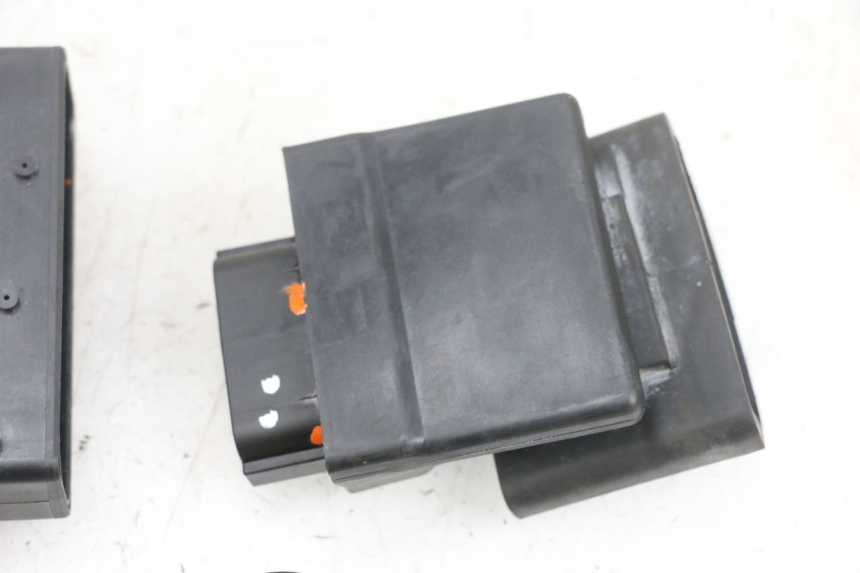photo de KIT DE LLAVES CDI YAMAHA TRICITY 300 (2020 - 2024) - Estado de la superficie y material