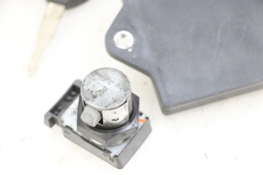 photo de KIT DE BLOQUEO LLAVE CDI NEIMAN YAMAHA X-MAX XMAX 125 (2010 - 2013) - Detalle de la pieza