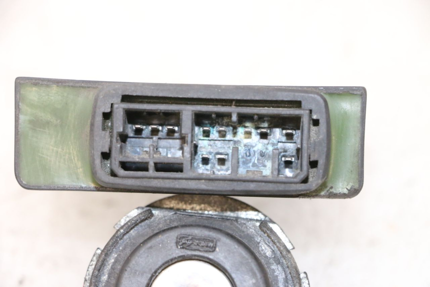 photo de KIT DE CERRADURA LLAVE CDI NEIMAN PIAGGIO X8 125 (2004 - 2007) - Zoom estado de uso