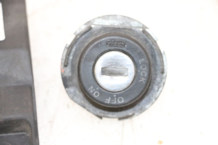 photo de KIT DE CERRADURA LLAVE CDI NEIMAN PIAGGIO X8 125 (2004 - 2007) - Primer plano técnico