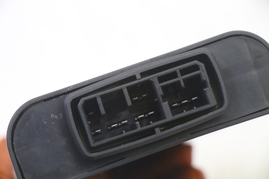 photo de KIT DE CERRADURA LLAVE CDI NEIMAN PIAGGIO X9 EVOLUTION 125 (2003 - 2007) - Zoom sobre los componentes