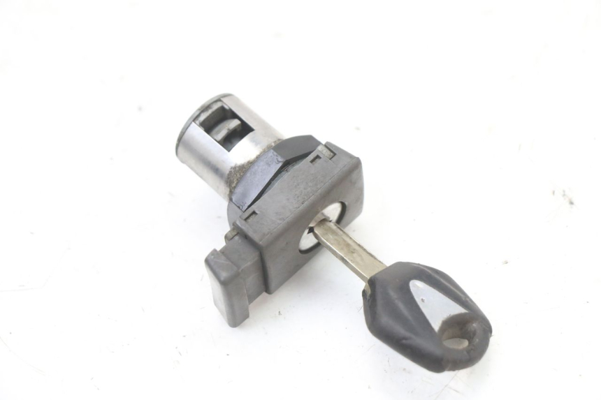 photo de KIT DE LLAVES CDI YAMAHA X-MAX XMAX ABS 250 (2010 - 2014) - Enfoque en la estructura