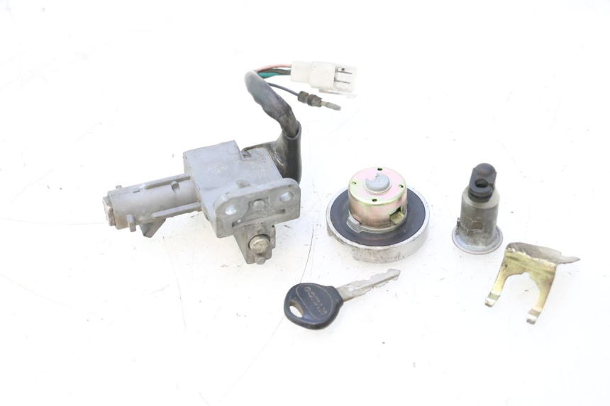 photo de KIT DE LLAVES KYMCO AGILITY 4T 10" 50 (2005 - 2018) - Primer plano técnico